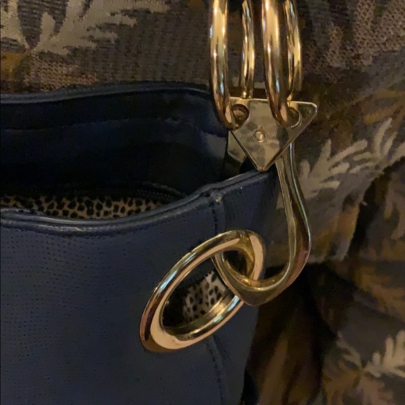 Navy blue shoulder bag - Picture 7 of 8